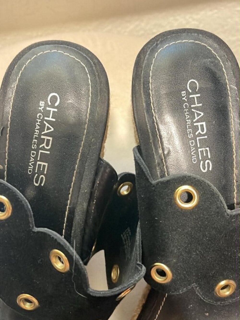 Charles by Charles David Wedge Espadrille Sandals Black Suede with Grommets Sz11 - Picture 4 of 6